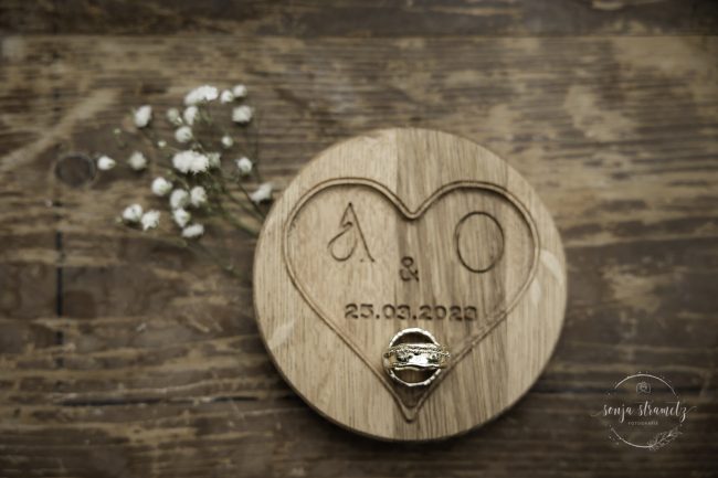 Ringkissen zur Hochzeit aus Holz jetzt mit Personalisierung Ø 120mm – Bild 5